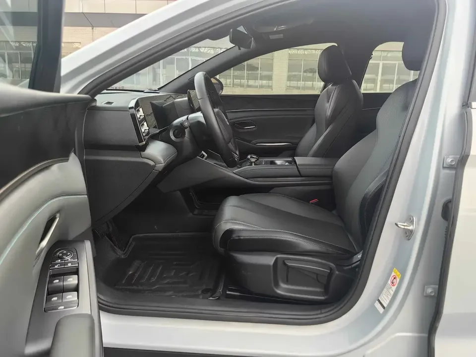 BYD Qin L DM Qin L DM 2024 DM-i 80KM Leading Type 2024 — thumbnail 5
