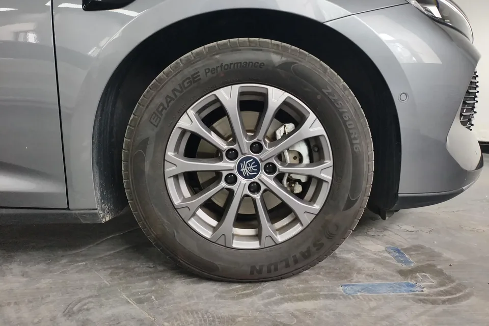 BYD Qin L DM Qin L DM 2025 Intelligent Driving Edition DM-i 80KM Leading Edition 2025 — thumbnail 3