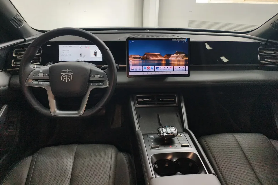 BYD Qin L DM Qin L DM 2025 Intelligent Driving Edition DM-i 80KM Leading Edition 2025 — thumbnail 4