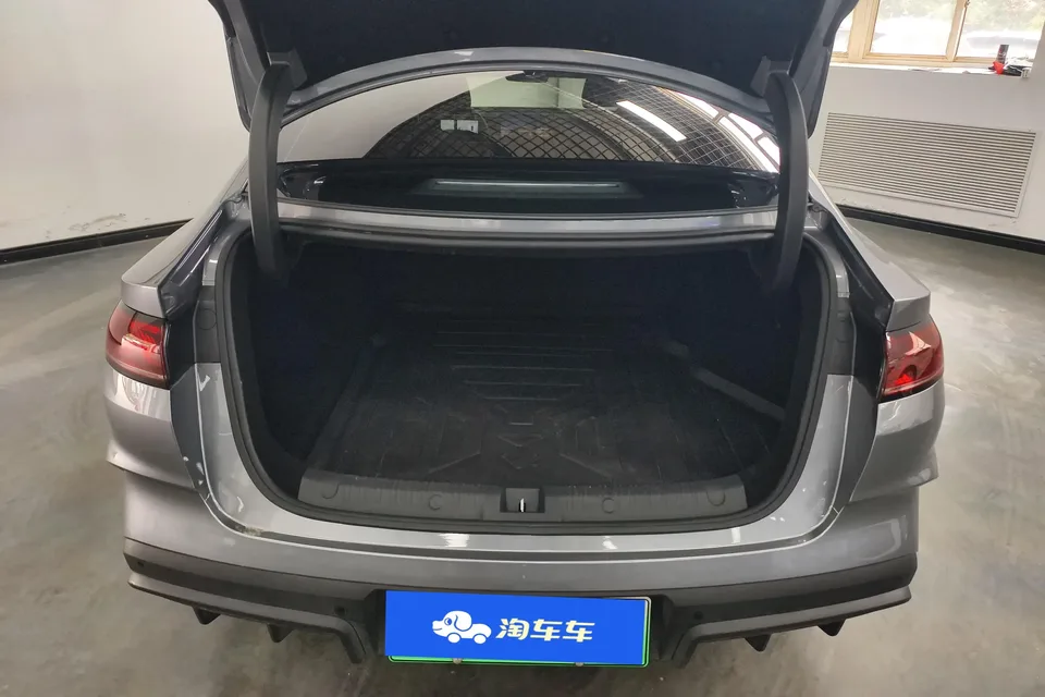 BYD Qin L DM Qin L DM 2025 Intelligent Driving Edition DM-i 80KM Leading Edition 2025 — thumbnail 5