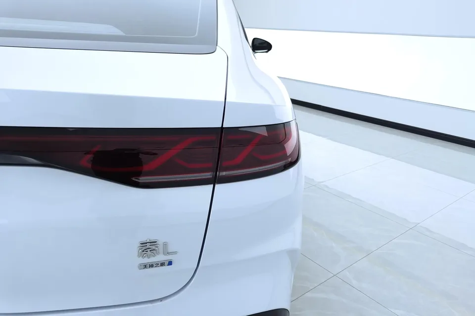 BYD Qin L DM Qin L DM 2025 Intelligent Driving Edition DM-i 80KM Leading Edition 2025 — thumbnail 2