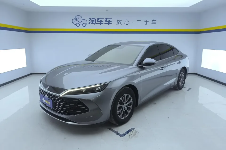 BYD Qin L DM Qin L DM 2024 DM-i 80KM Leading Type 2025 — photo 1, buy with delivery to Moscow