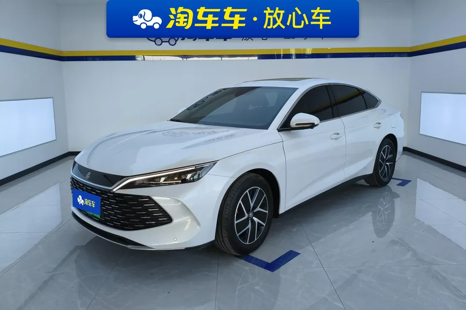 BYD Qin L DM Qin L DM 2024 DM-i 120KM Leading Type 2025 — photo 1, buy with delivery to Moscow