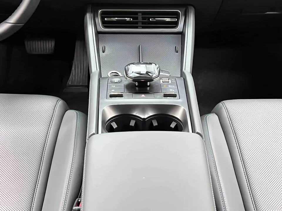 BYD Qin L DM Qin L DM 2025 Intelligent Driving Edition DM-i 80KM Leading Edition 2025 — thumbnail 3