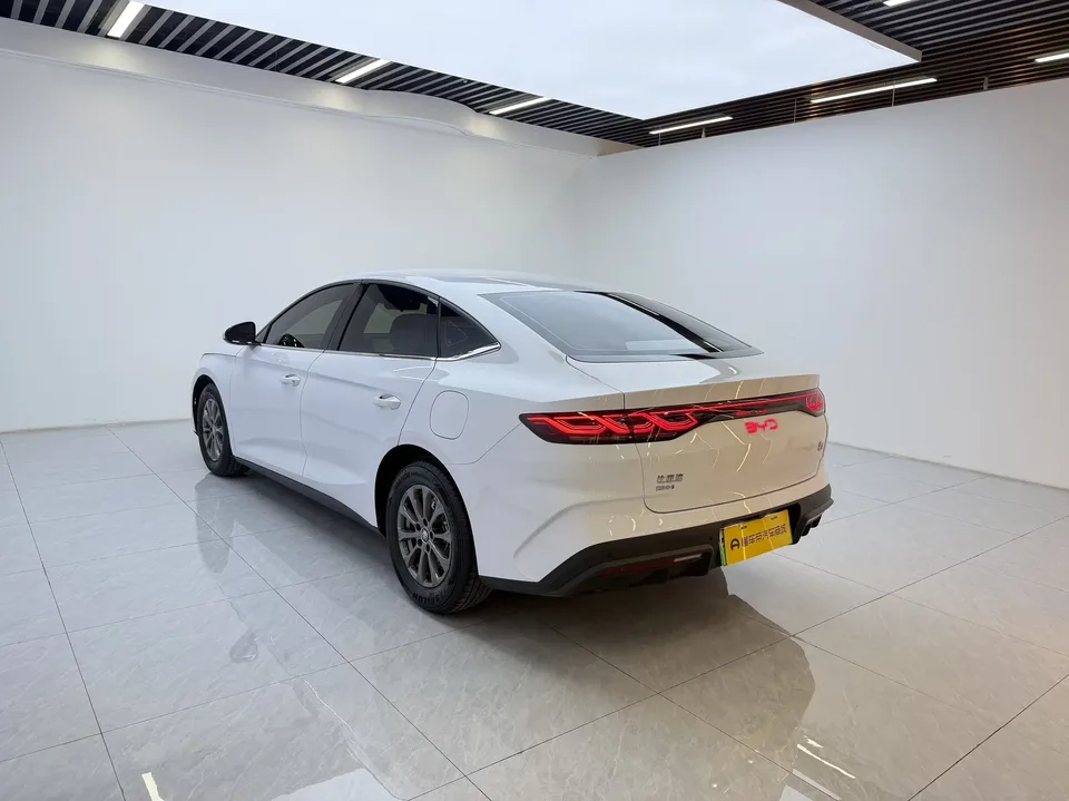 BYD Qin L DM Qin L DM 2024 DM-i 80KM Leading Type 2025 — thumbnail 2