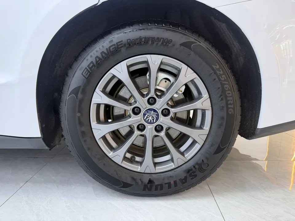 BYD Qin L DM Qin L DM 2024 DM-i 80KM Leading Type 2025 — thumbnail 3