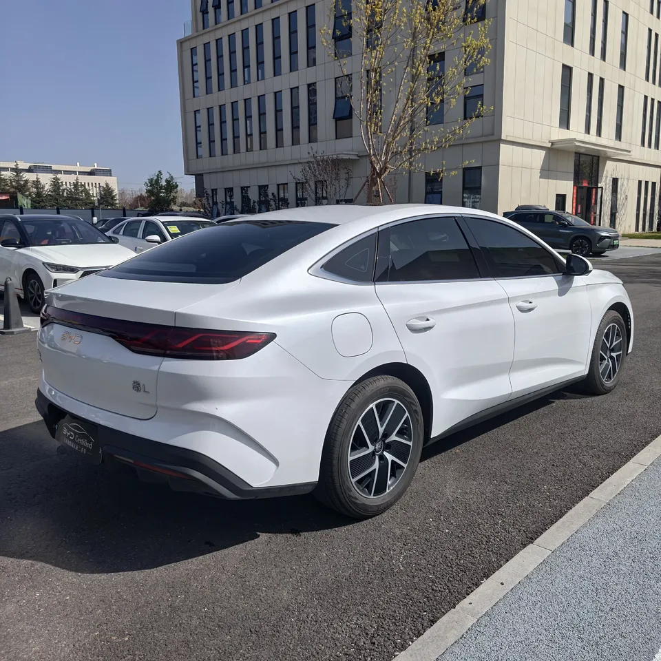 BYD Qin L DM Qin L DM 2024 DM-i 120KM Leading Type 2024 — thumbnail 2