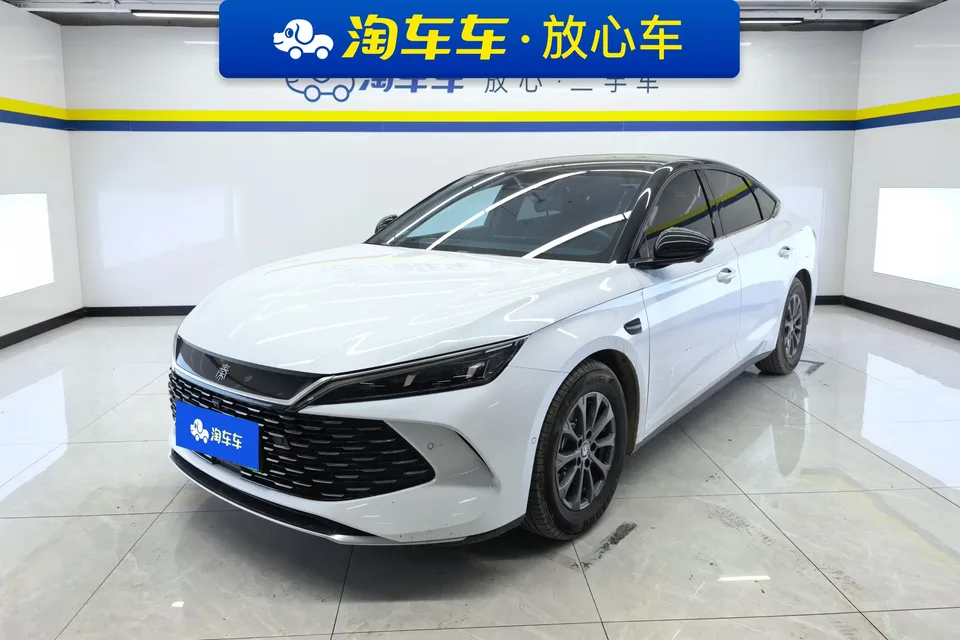 BYD Qin L DM Qin L DM 2025 Intelligent Driving Edition DM-i 80KM Leading Edition 2025 — photo 1, buy with delivery to Moscow