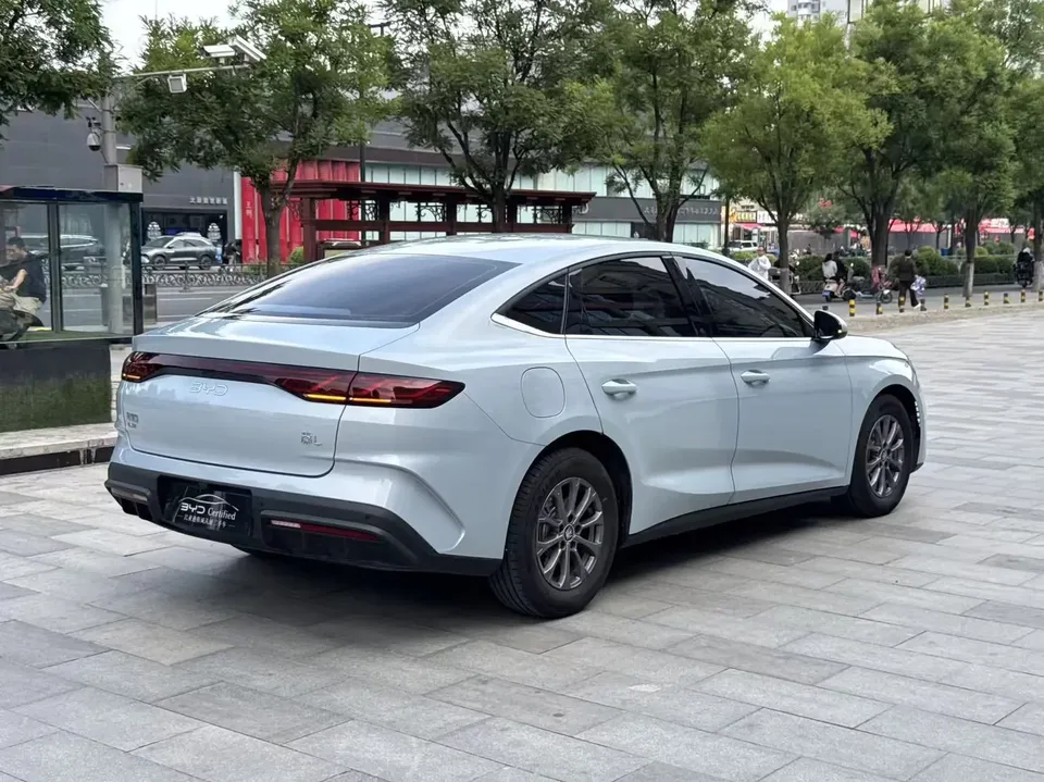 BYD Qin L DM Qin L DM 2024 DM-i 80KM Leading Type 2024 — thumbnail 2