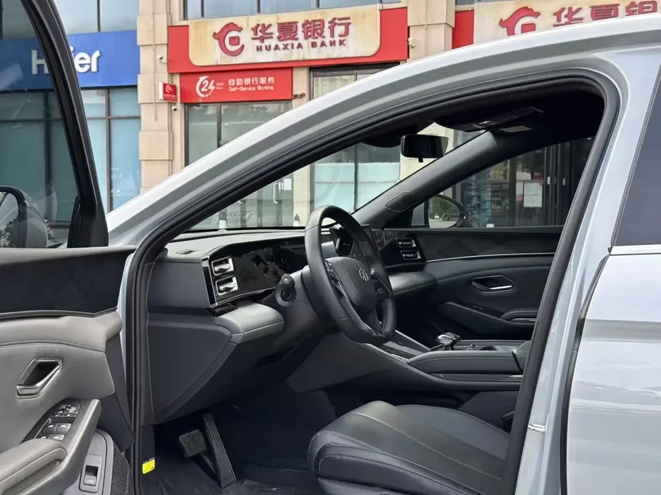 BYD Qin L DM Qin L DM 2024 DM-i 80KM Leading Type 2024 — thumbnail 5