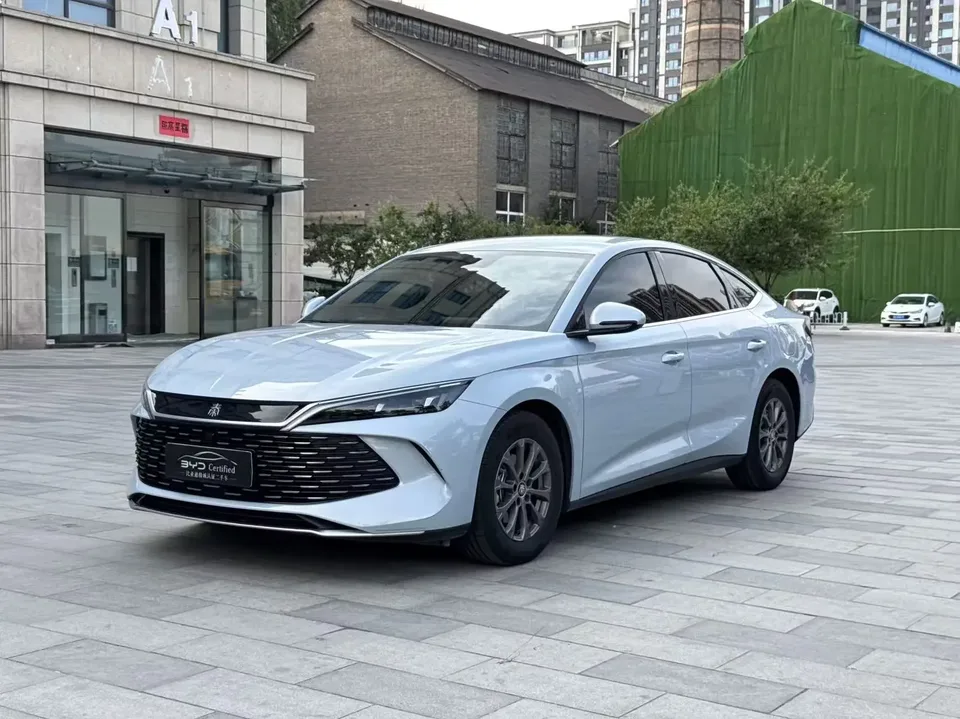 BYD Qin L DM Qin L DM 2024 DM-i 80KM Leading Type 2024 — photo 1, buy with delivery to Moscow
