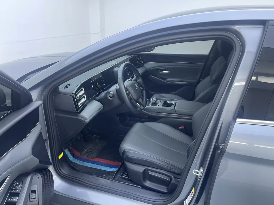 BYD Qin L DM Qin L DM 2024 DM-i 80KM Leading Type 2024 — thumbnail 5