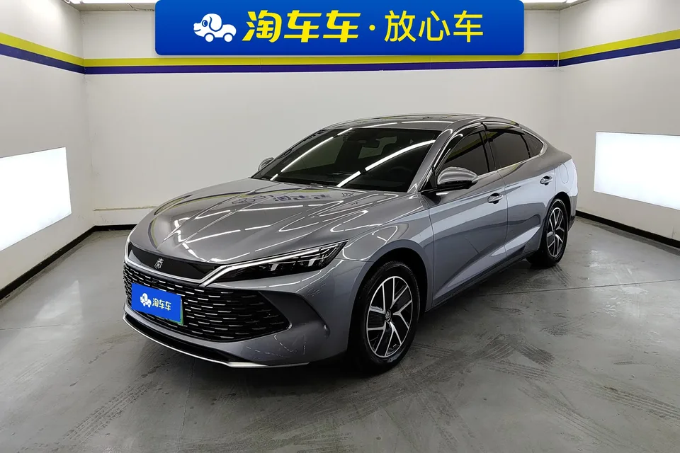 BYD Qin L DM Qin L DM 2024 DM-i 120KM Leading Type 2025 — photo 1, buy with delivery to Moscow