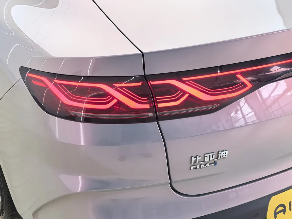 BYD Qin L DM Qin L DM 2024 DM-i 120KM Excellence 2024 — thumbnail 4