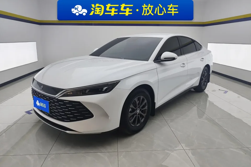 BYD Qin L DM Qin L DM 2024 DM-i 80KM Leading Type 2025 — photo 1, buy with delivery to Moscow