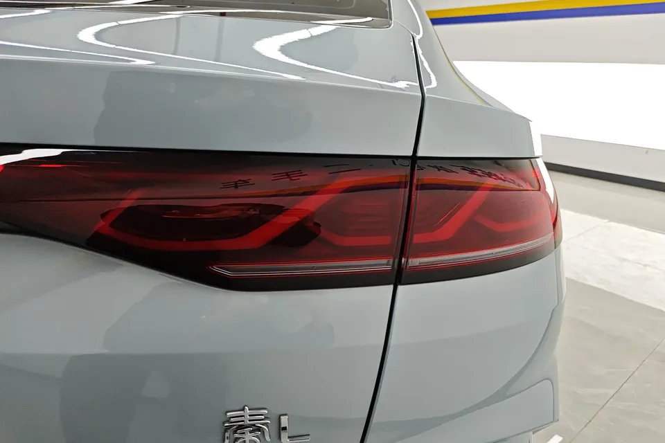 BYD Qin L DM Qin L DM 2025 Intelligent Driving Edition DM-i 80KM Leading Edition 2025 — thumbnail 2