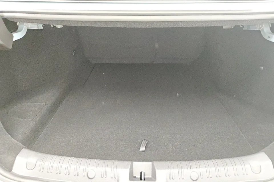 BYD Qin L DM Qin L DM 2025 Intelligent Driving Edition DM-i 80KM Leading Edition 2025 — thumbnail 5