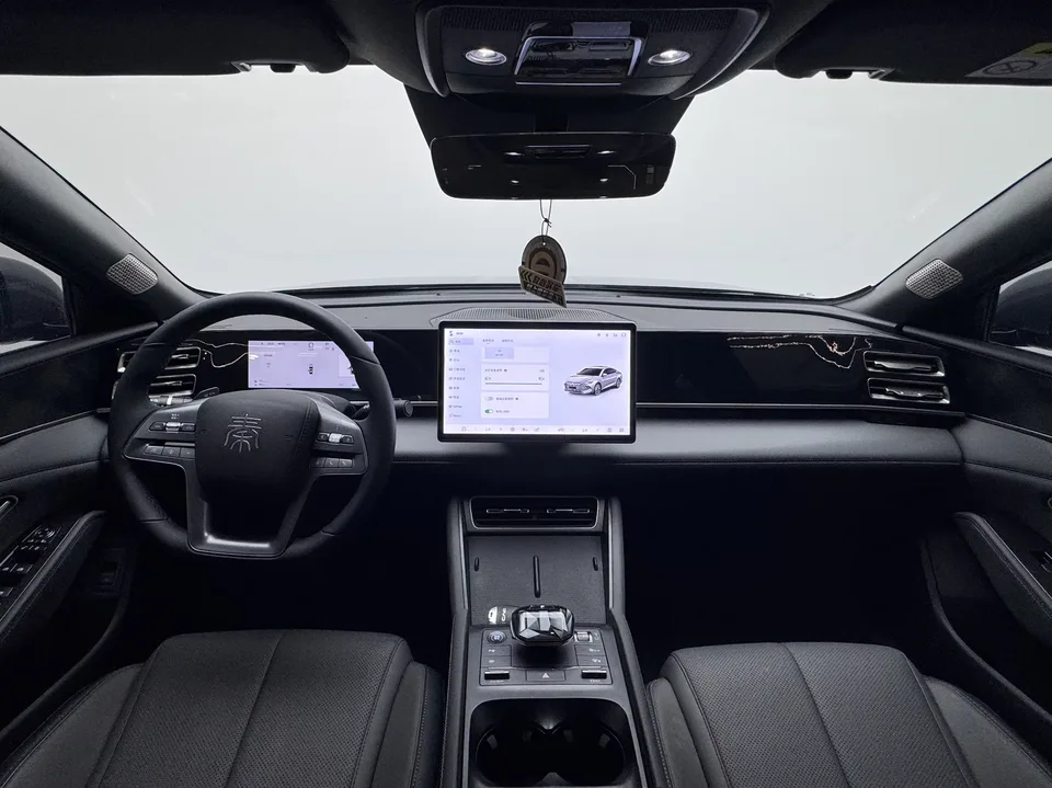 BYD Qin L DM Qin L DM 2025 Intelligent Driving Edition DM-i 120KM Leading Edition 2025 — thumbnail 4