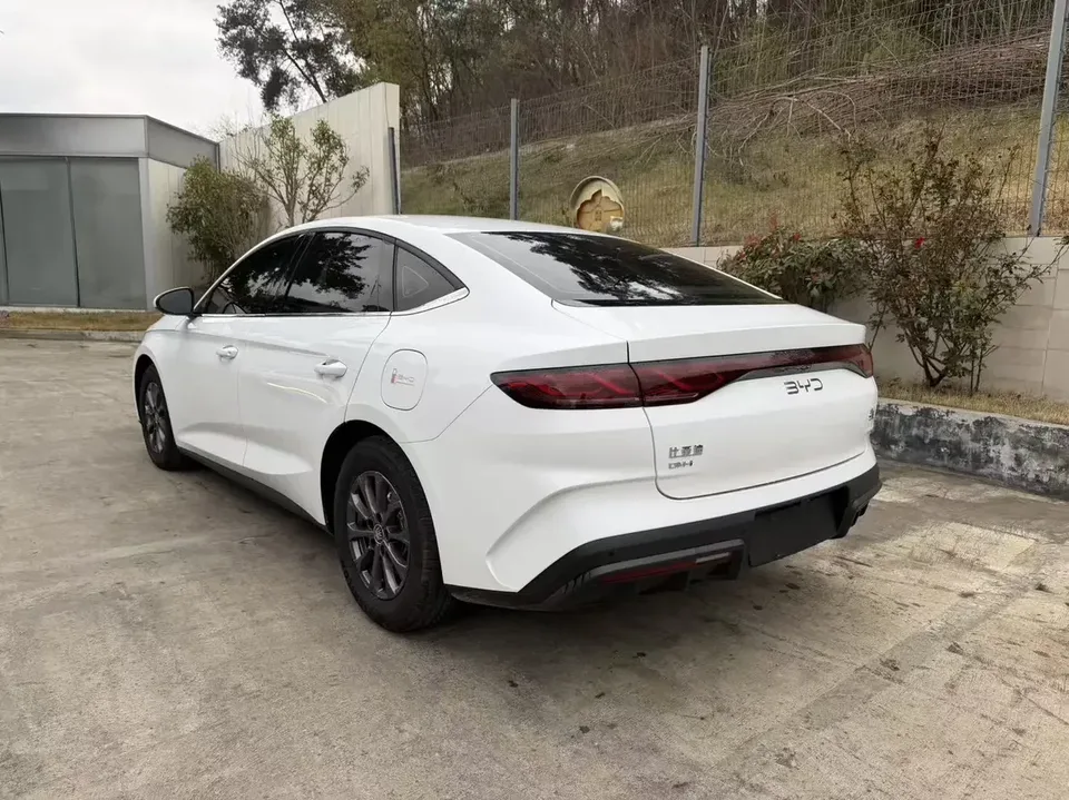 BYD Qin L DM Qin L DM 2024 DM-i 80KM Leading Type 2025 — thumbnail 4