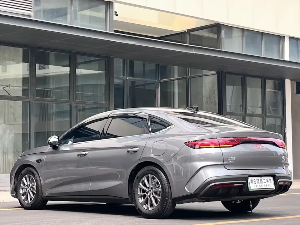 BYD Qin L DM Qin L DM 2025 Intelligent Driving Edition DM-i 80KM Leading Edition 2025 — thumbnail 2