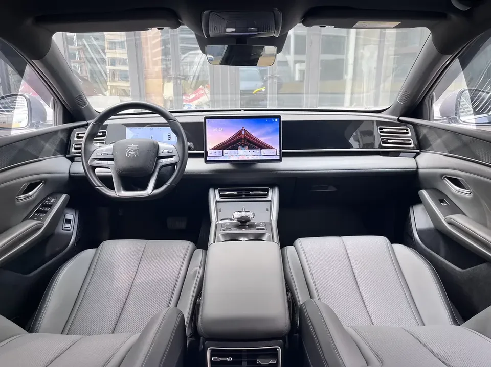 BYD Qin L DM Qin L DM 2025 Intelligent Driving Edition DM-i 80KM Leading Edition 2025 — thumbnail 5