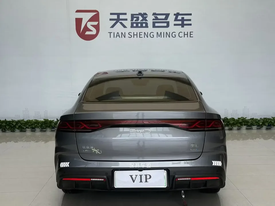 BYD Qin L DM Qin L DM 2025 DM-i 80KM Intelligent Driving Edition 2025 — миниатюра 2