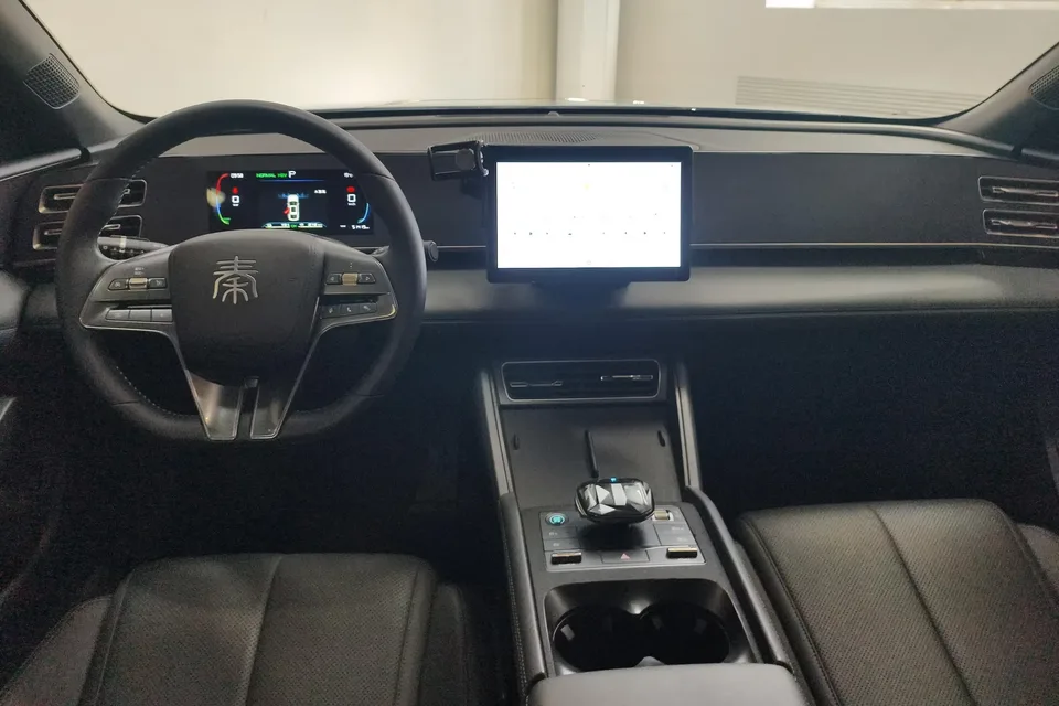 BYD Qin L DM Qin L DM 2024 DM-i 80KM Leading Type 2024 — thumbnail 4