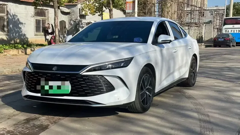 BYD Qin L DM Qin L DM 2024 DM-i 80KM Beyond 2024 — photo 1, buy with delivery to Moscow