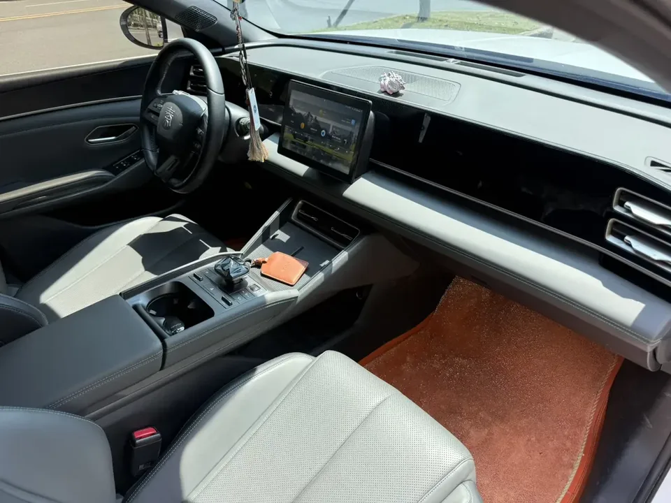 BYD Qin L DM Qin L DM 2025 Intelligent Driving Edition DM-i 80KM Leading Edition 2025 — thumbnail 3