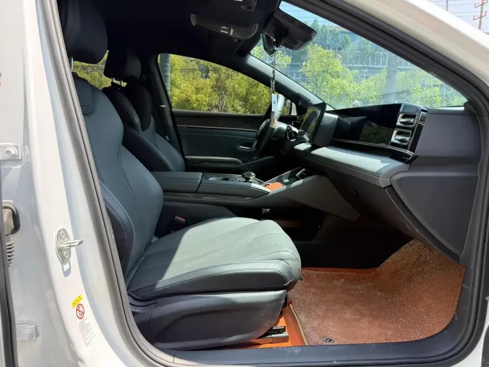 BYD Qin L DM Qin L DM 2025 Intelligent Driving Edition DM-i 80KM Leading Edition 2025 — thumbnail 4