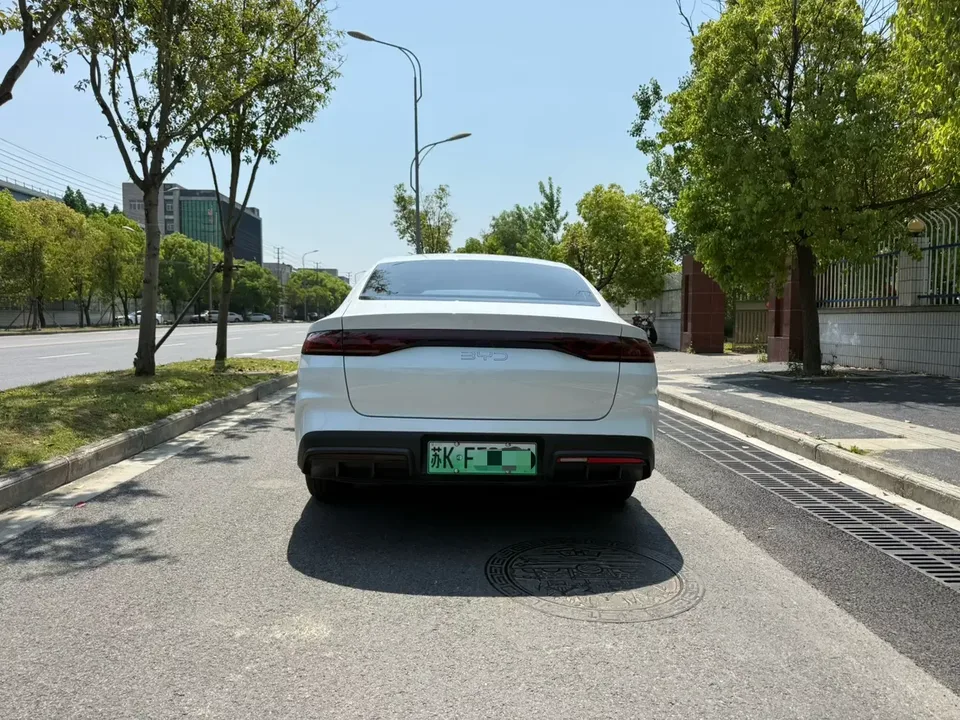 BYD Qin L DM Qin L DM 2025 Intelligent Driving Edition DM-i 80KM Leading Edition 2025 — thumbnail 5