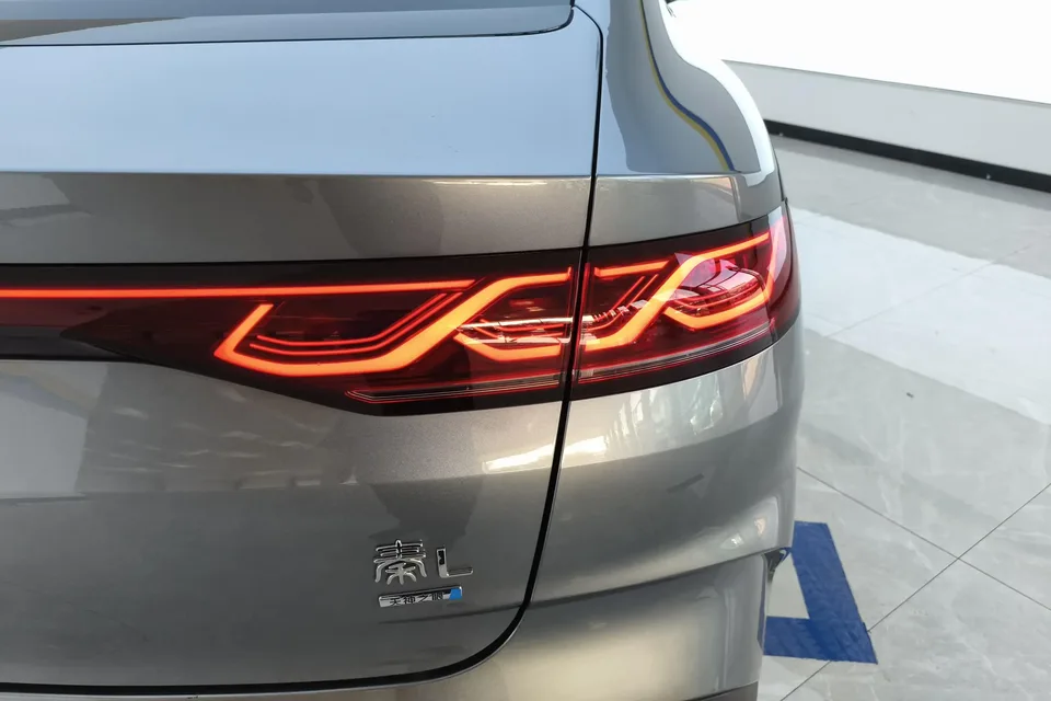BYD Qin L DM Qin L DM 2025 Intelligent Driving Edition DM-i 80KM Leading Edition 2025 — thumbnail 2