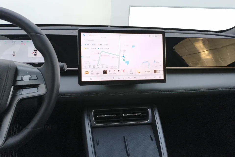BYD Qin L DM Qin L DM 2025 Intelligent Driving Edition DM-i 80KM Leading Edition 2025 — thumbnail 4