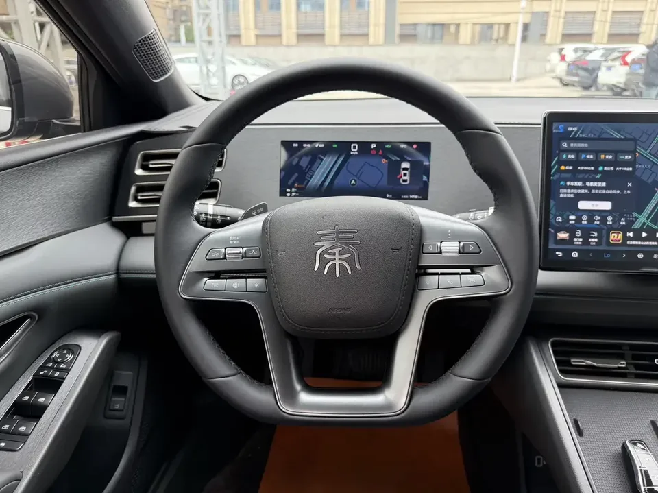BYD Qin L DM Qin L DM 2025 Intelligent Driving Edition DM-i 80KM Leading Edition 2025 — thumbnail 5