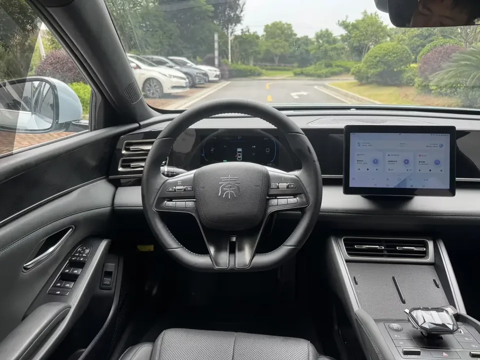 BYD Qin L DM Qin L DM 2024 DM-i 80KM Leading Type 2024 — thumbnail 4
