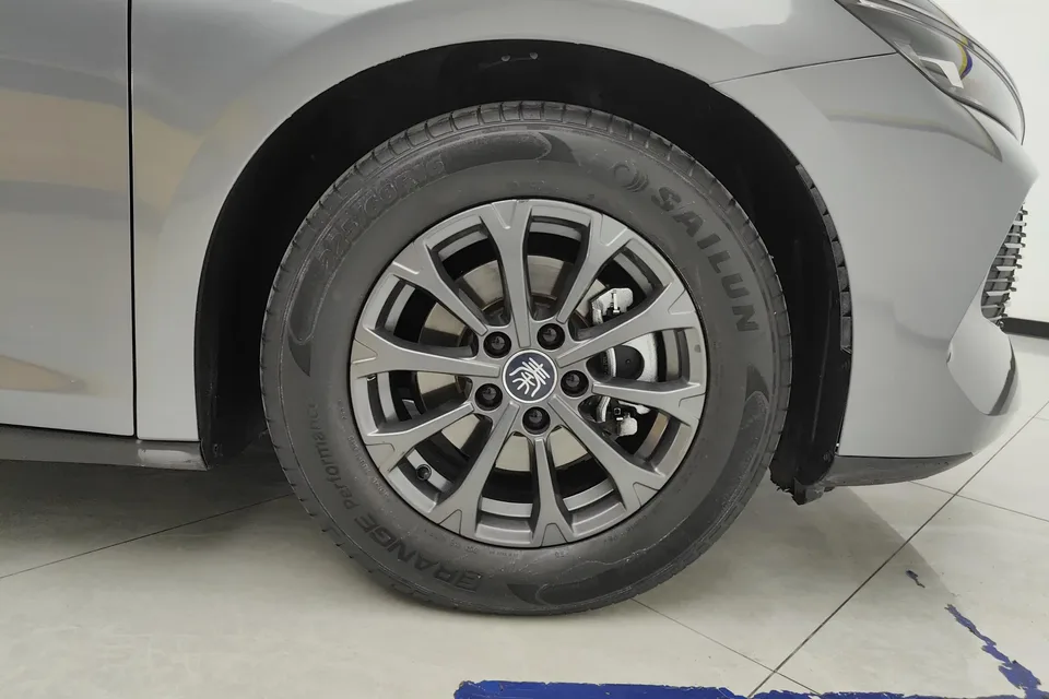 BYD Qin L DM Qin L DM 2024 DM-i 80KM Leading Type 2025 — thumbnail 3