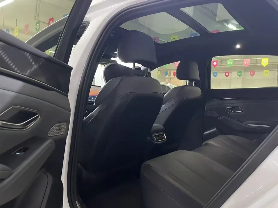 BYD Qin L DM Qin L DM 2024 DM-i 120KM Leading Type 2024 — thumbnail 3