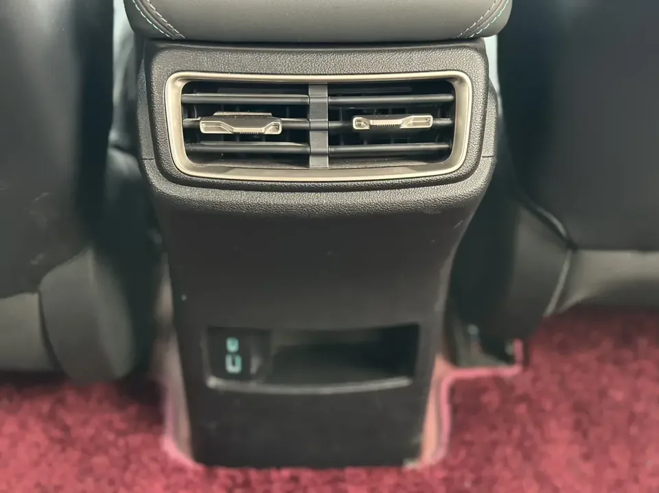 BYD Qin L DM Qin L DM 2024 DM-i 80KM Beyond 2024 — миниатюра 3