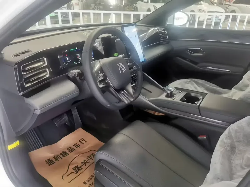 BYD Qin L DM Qin L DM 2024 DM-i 80KM Leading Type 2025 — thumbnail 3