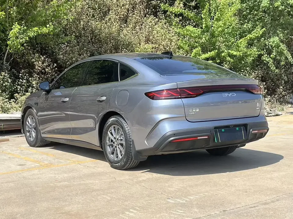 BYD Qin L DM Qin L DM 2025 Intelligent Driving Edition DM-i 80KM Leading Edition 2025 — thumbnail 4