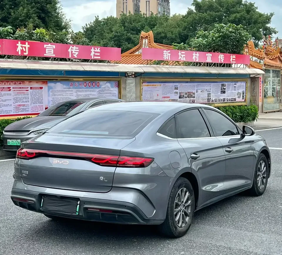 BYD Qin L DM Qin L DM 2024 DM-i 80KM Leading Type 2025 — thumbnail 2