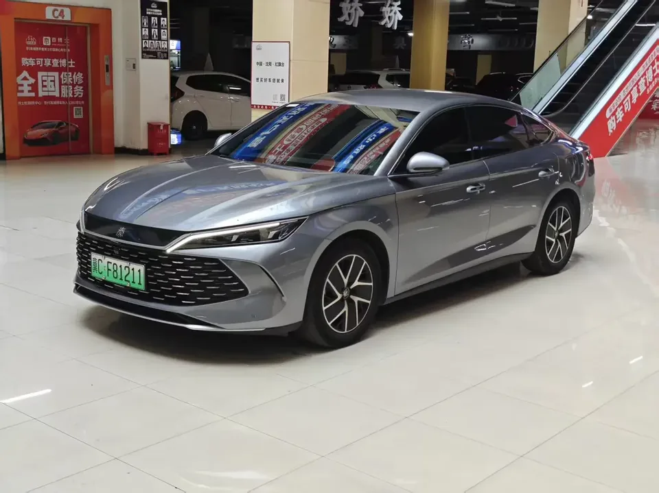 BYD Qin L DM Qin L DM 2024 DM-i 80KM Leading Type 2025 — photo 1, buy with delivery to Moscow