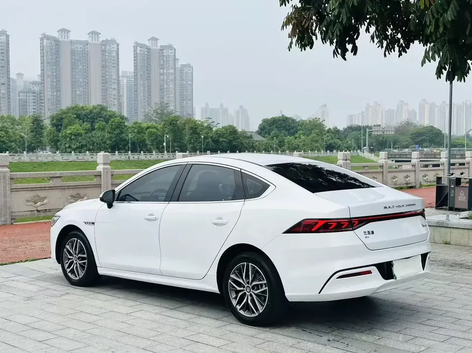 BYD Qin PLUS EV Qin PLUS EV 2023 Champion Edition 420KM Leading Type 2023 — миниатюра 4