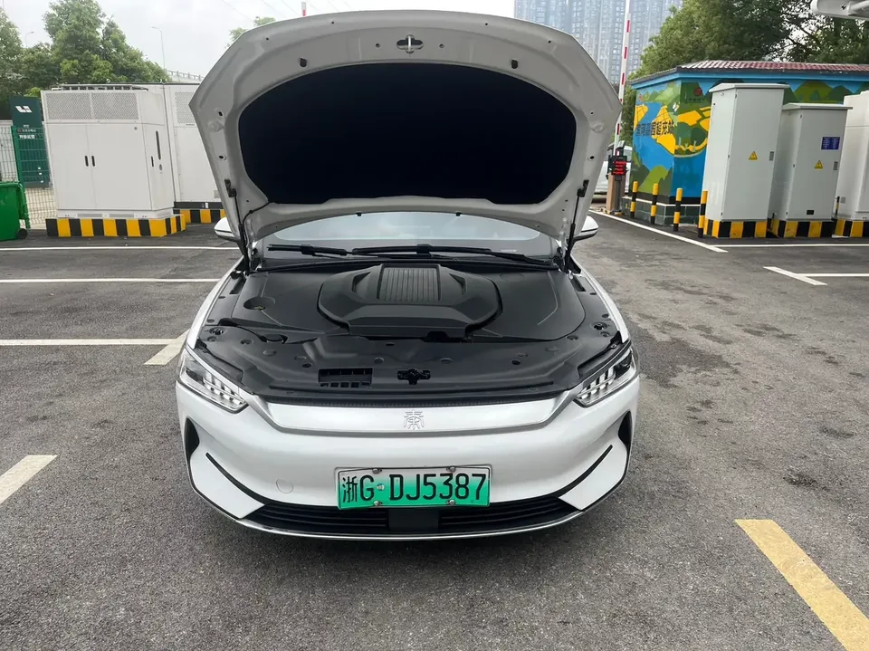 BYD Qin PLUS EV Qin PLUS EV 2021 500KM Luxury 2022 — thumbnail 3