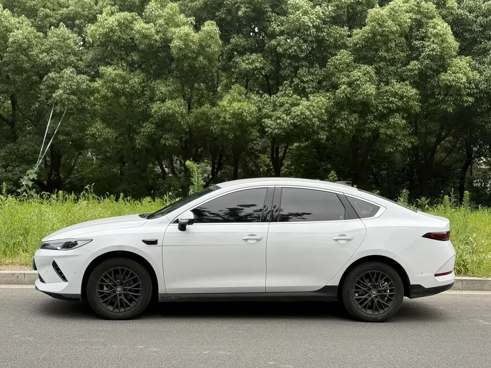 BYD Qin PLUS EV Qin PLUS EV 2025 Smart Driving Edition 510KM Leading Edition 2026 — thumbnail 4