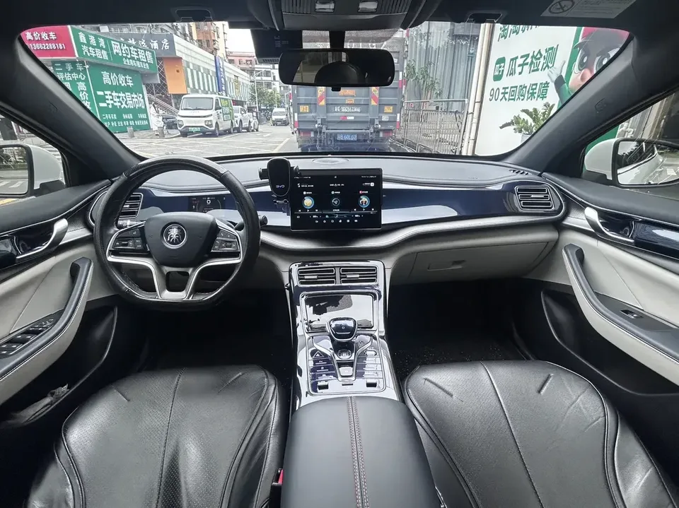 BYD Qin PLUS EV Qin PLUS EV 2021 500KM Luxury 2025 — thumbnail 2