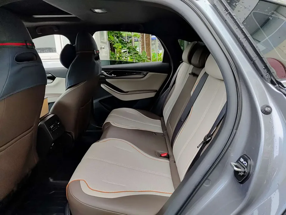 BYD Qin PLUS DM Qin PLUS DM 2023 DM-i Champion Edition 120KM Exceeding Type 2024 — thumbnail 3