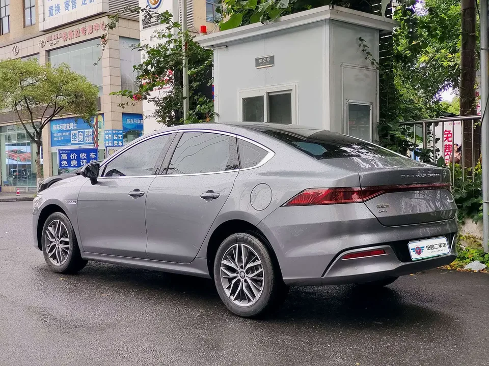 BYD Qin PLUS DM Qin PLUS DM 2023 DM-i Champion Edition 120KM Exceeding Type 2024 — thumbnail 4