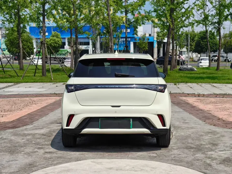 BYD Dolphin dolphin 2024 Honor Edition 420km Fashion Edition 2024 — thumbnail 2