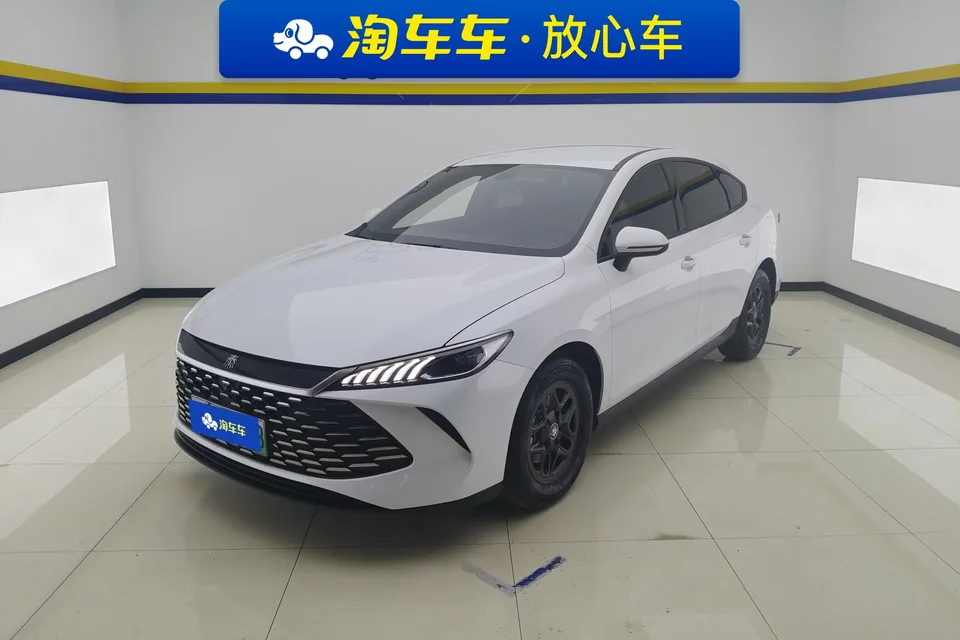 BYD Qin PLUS DM Qin PLUS DM 2025 DM-i 55KM Intelligent Driving Edition Leading Edition 2025 — photo 1, buy with delivery to Moscow